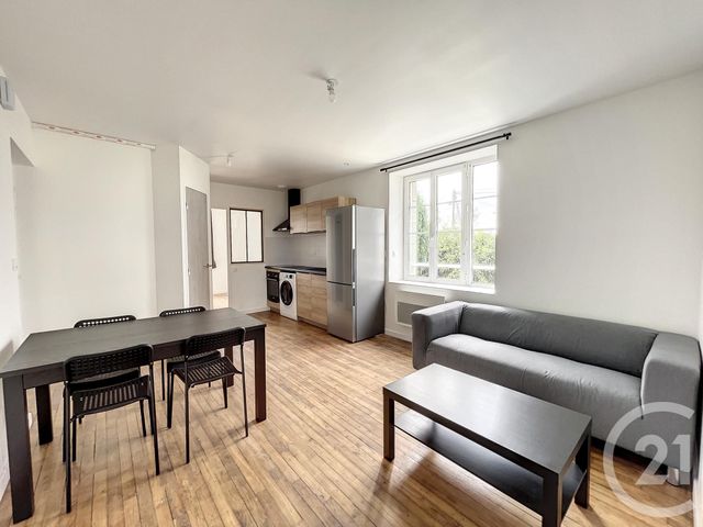 Appartement F3 à louer - 3 pièces - 39.77 m2 - BEGARD - 22 - BRETAGNE - Century 21 Cap Conseils