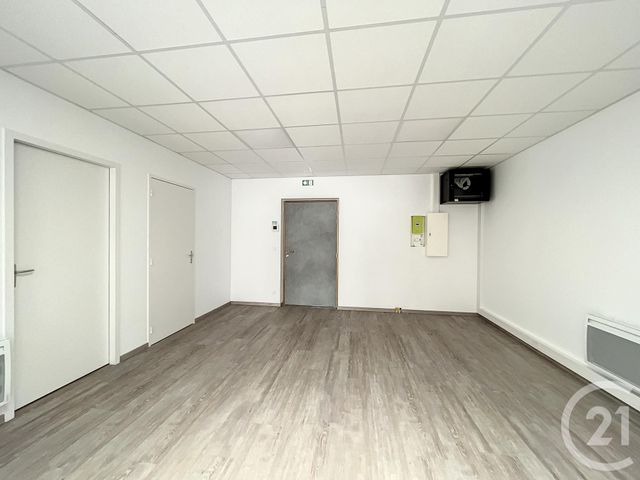 commerce à louer - 70.0 m2 - LANNION - 22 - BRETAGNE - Century 21 Cap Conseils