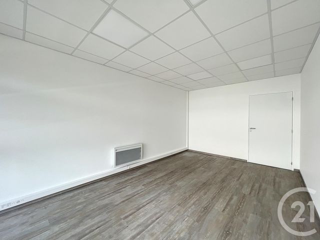 commerce à louer - 70.0 m2 - LANNION - 22 - BRETAGNE - Century 21 Cap Conseils