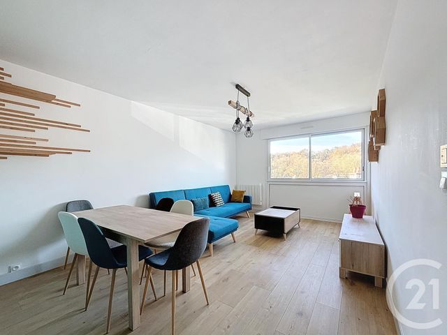 Afficher la photo en grand Appartement F3 à louer - 3 pièces - 64.0 m2 - LANNION - 22 - BRETAGNE - Century 21 Cap Conseils