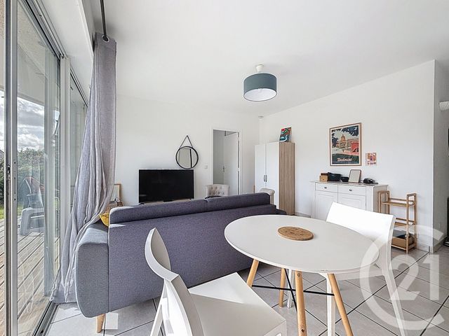 Afficher la photo en grand Appartement F2 à louer - 2 pièces - 44.37 m2 - PERROS GUIREC - 22 - BRETAGNE - Century 21 Cap Conseils