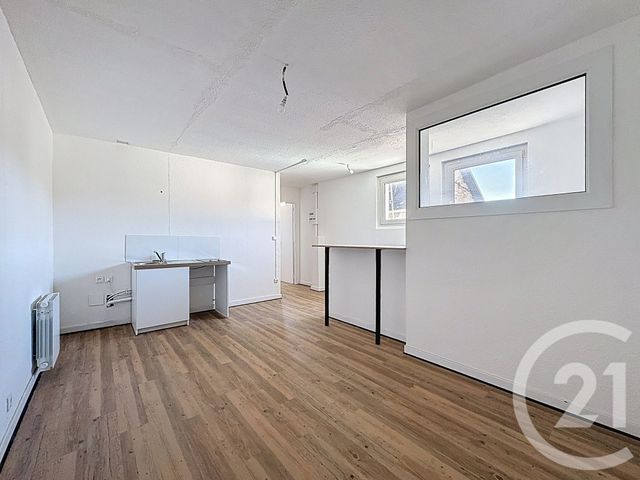 Appartement F2 à louer - 2 pièces - 43.4 m2 - LANNION - 22 - BRETAGNE - Century 21 Cap Conseils