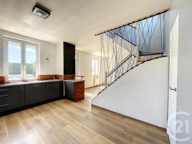 maison à louer - 4 pièces - 75.0 m2 - PLOUBEZRE - 22 - BRETAGNE - Century 21 Cap Conseils