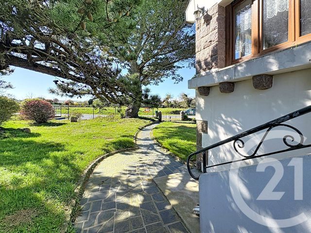 maison à vendre - 8 pièces - 161.0 m2 - TRELEVERN - 22 - BRETAGNE - Century 21 Cap Conseils