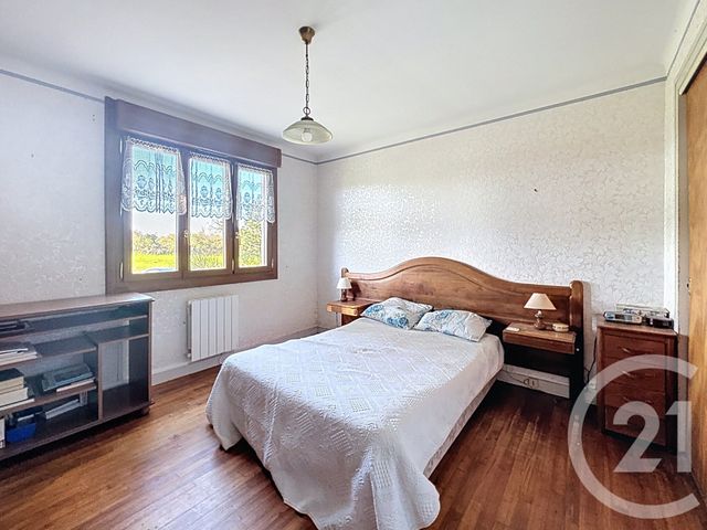 maison à vendre - 8 pièces - 161.0 m2 - TRELEVERN - 22 - BRETAGNE - Century 21 Cap Conseils